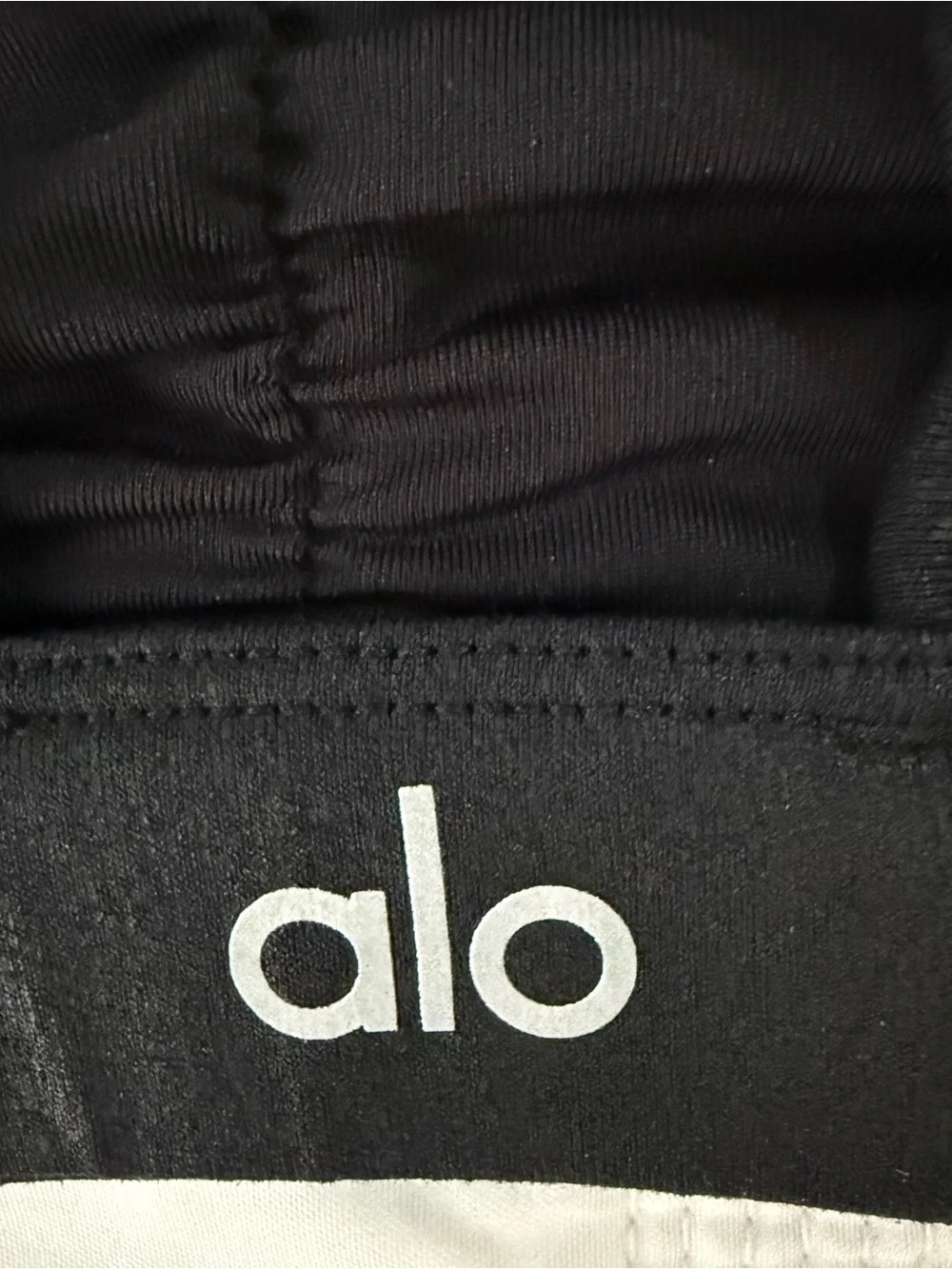 2 bras Alo Yoga Bra - Navy and Black Small